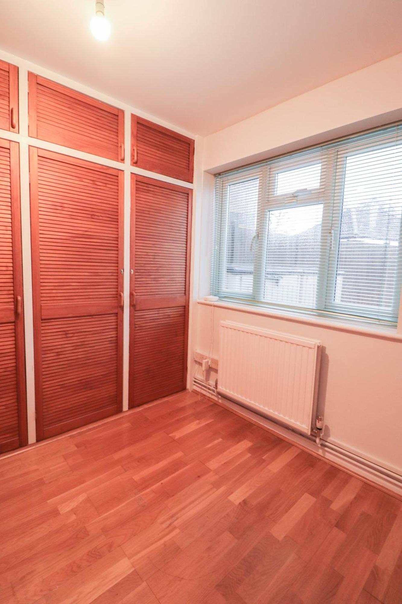 Bright And Spacious Contractor House L Parking! بورهاموود المظهر الخارجي الصورة